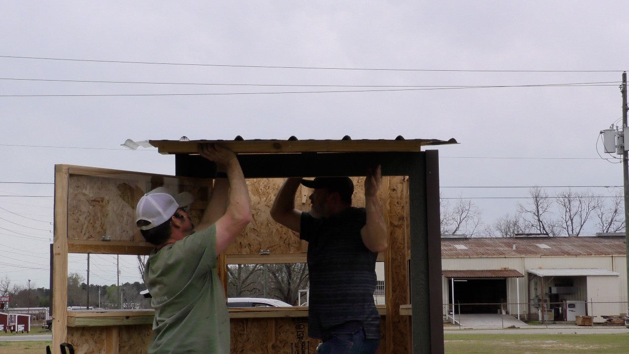Roof Assembly of EZ Hunting Blind
