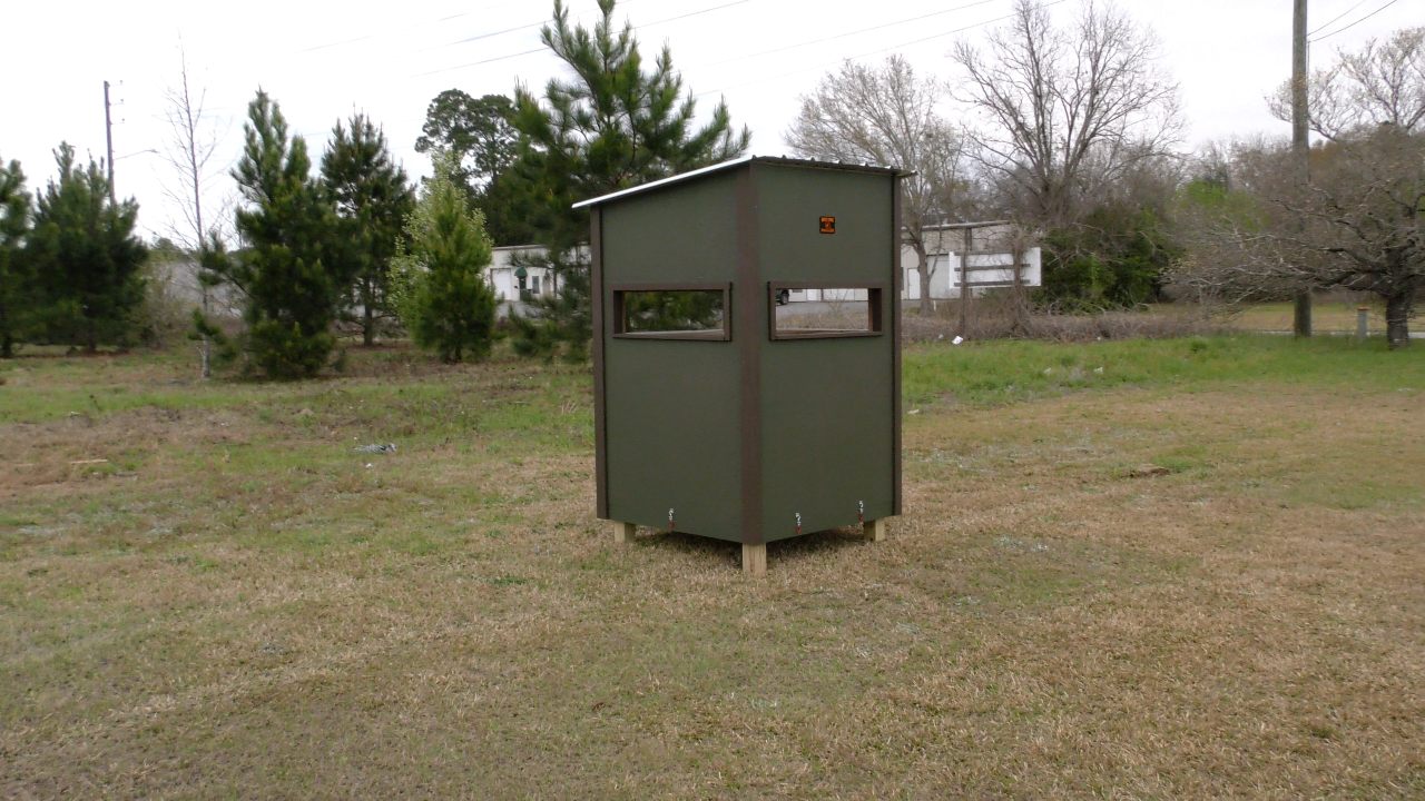Side View of 4' x 4' EZ Hunting Blind