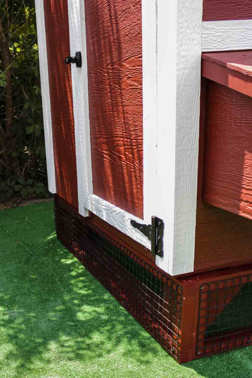Close Up Side View of OverEZ XL Wire Chicken Coop Panels